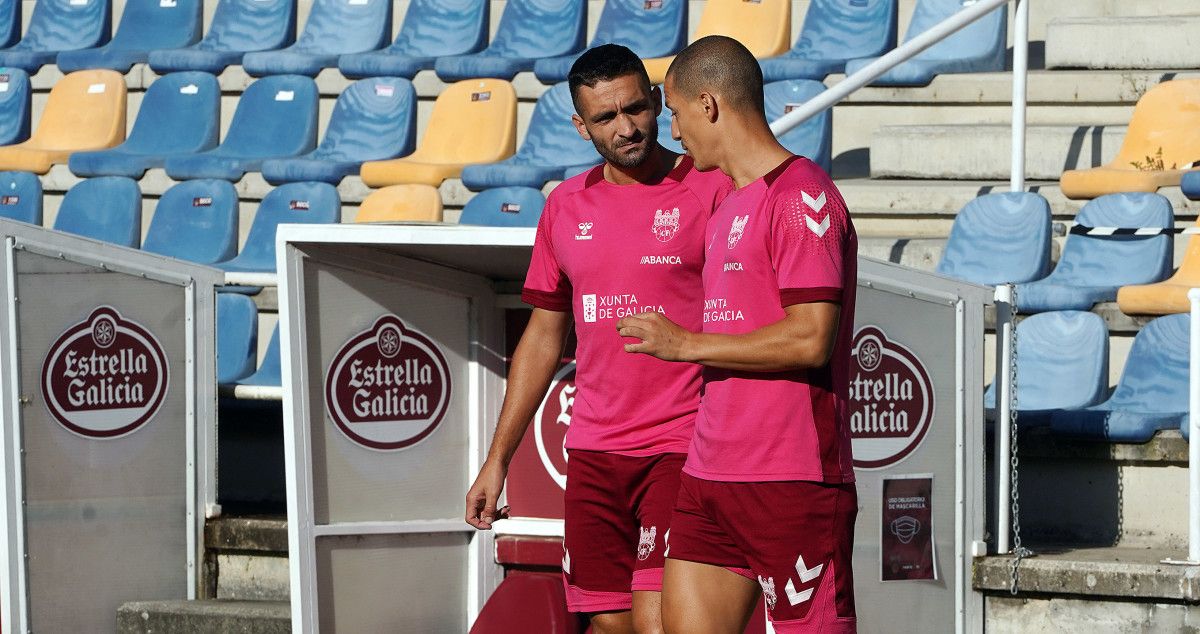 Churre y Rufo, en un entrenamiento del Pontevedra en Pasarón