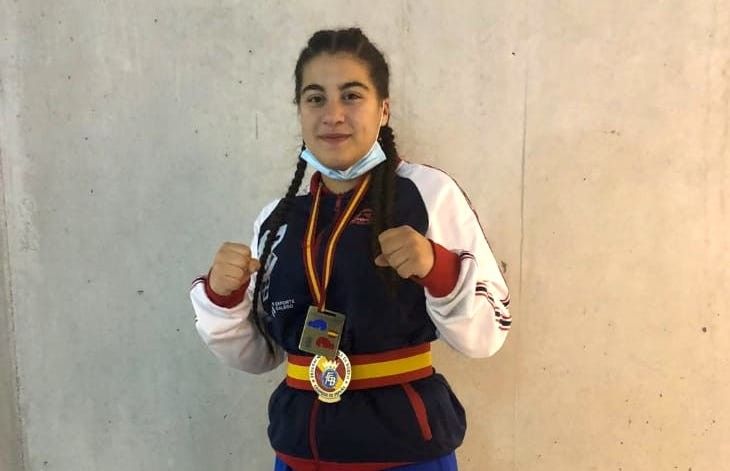 Yohana Jiménez, tras proclamarse en Santoña campeona de España júnior de boxeo
