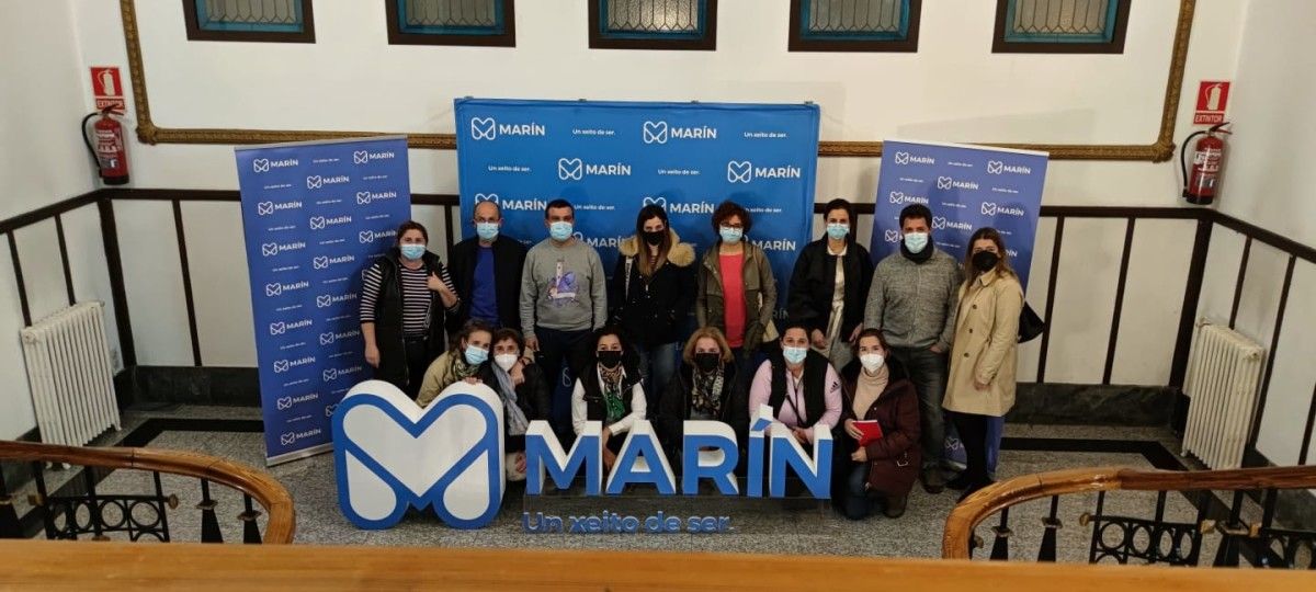 A concelleira de Educación e Benestar Social de Marín, Marián Sanmartín, reúnese coas Anpas dos centros educativos marinenses