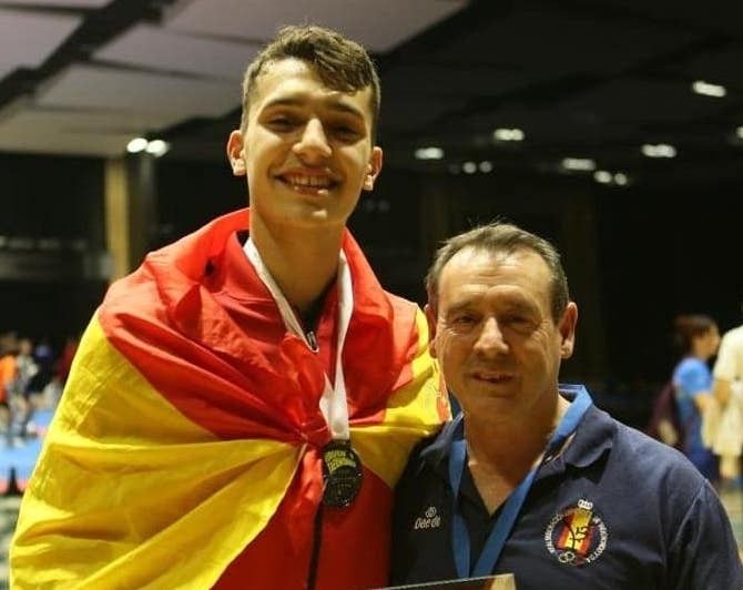 Sergio Troitiño tras conseguir o bronce no Europeo Júnior de taekwondo