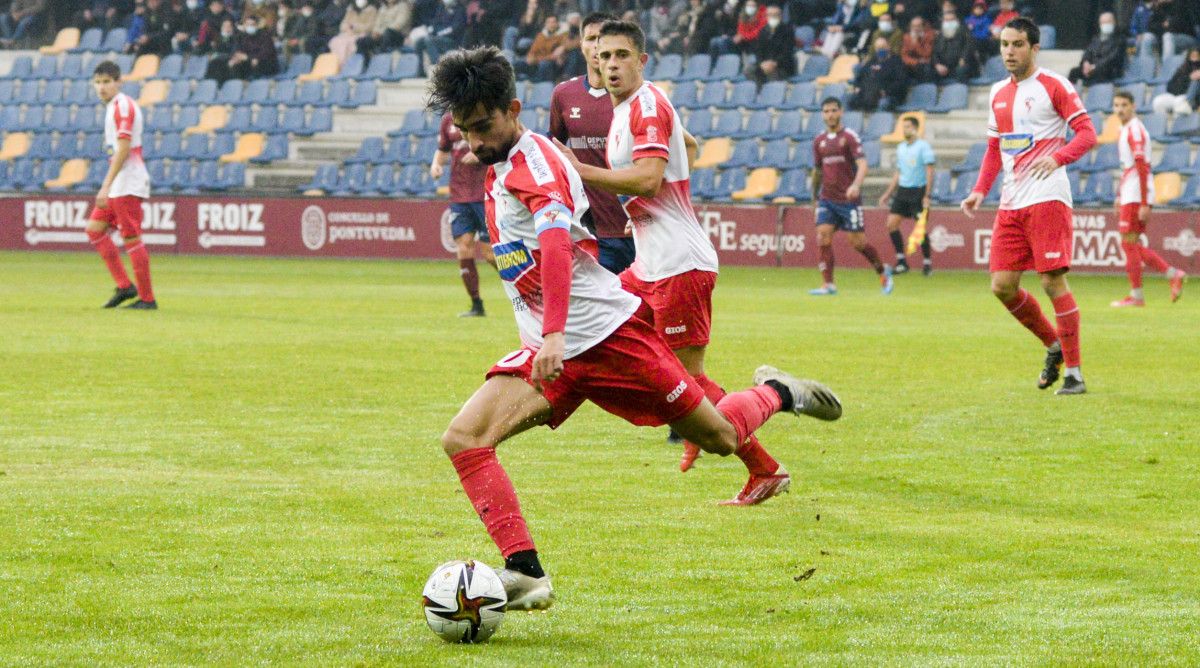 Julio Rey, en el partido de liga en Pasarón entre Pontevedra y Arosa. Temporada 2021/2022