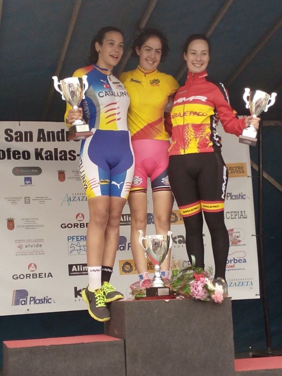 Irene Trabajo en el podio de la Copa de España en Ametzaga