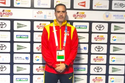 Javier Rey durante o Mundial de Bádminton en Huelva