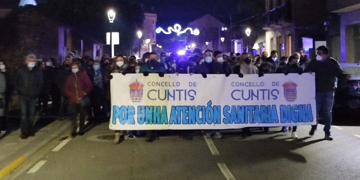 Manifestación por unha atención sanitaria digna en Cuntis