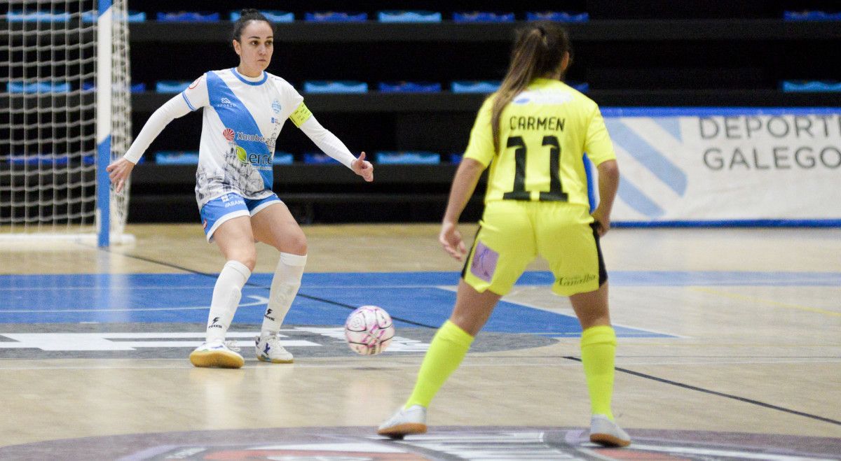 Partido de liga en A Raña entre Marín Futsal e Atlético Torcal