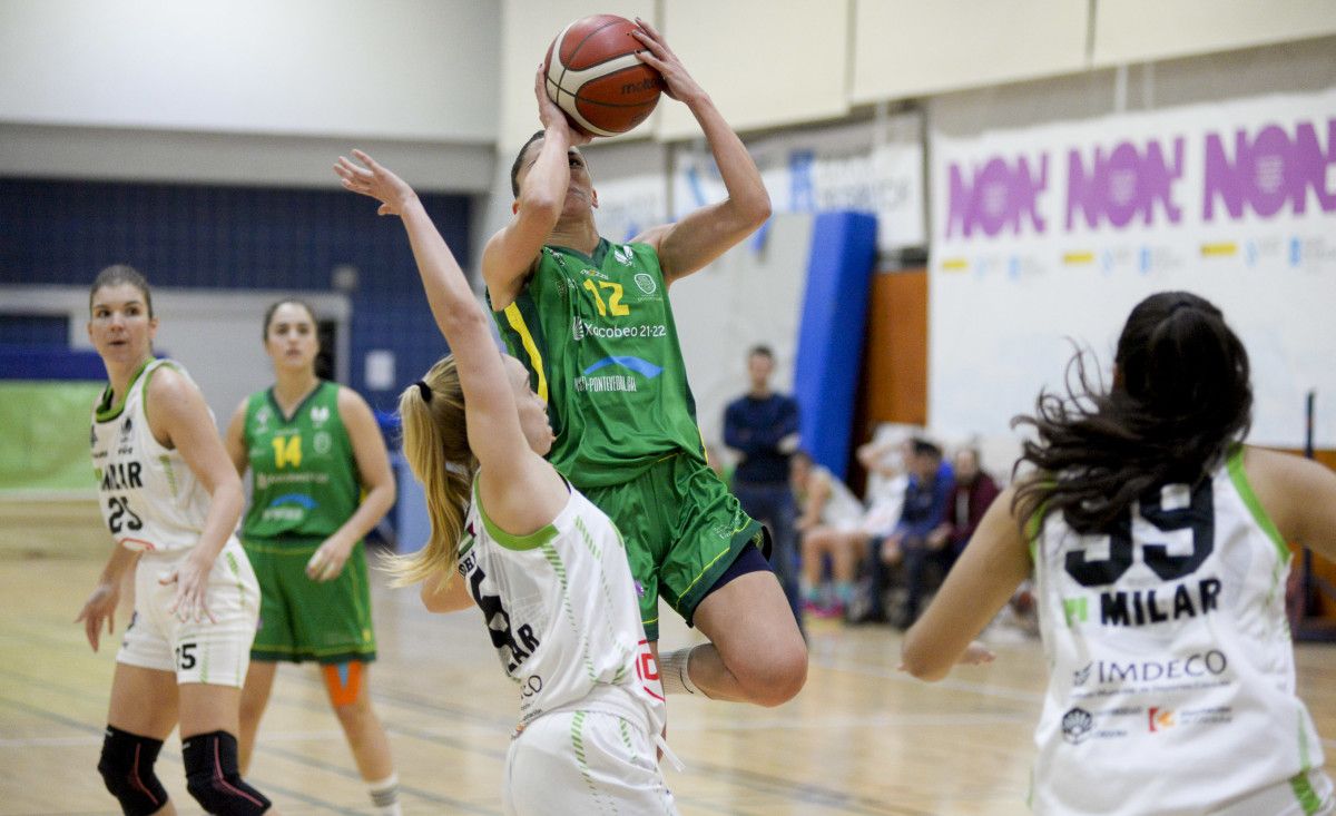 Partido de Liga Femenina 2 entre Arxil e Córdoba no CGTD