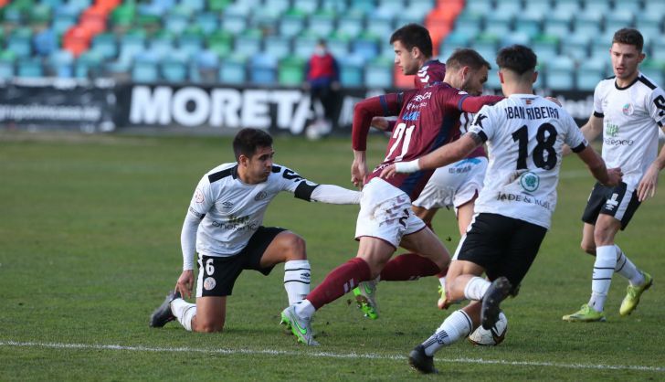 Partido entre Salamanca CF UDS e o Pontevedra no Helmántico