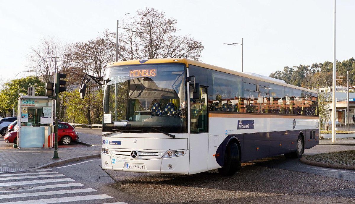 Autobús de transporte público