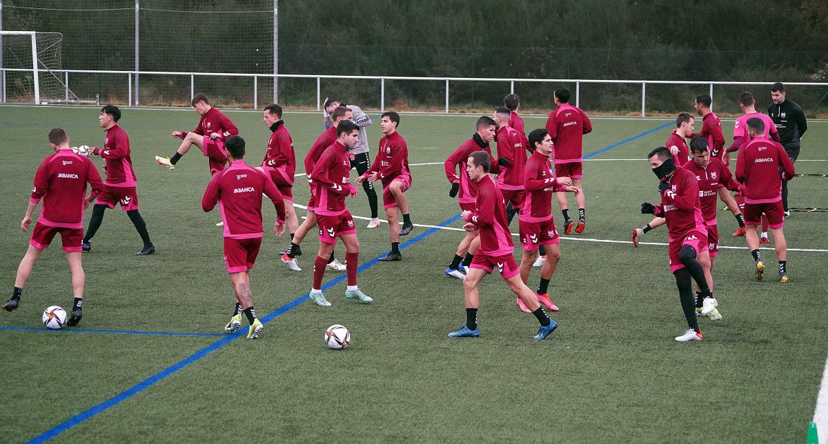 Entrenamiento del Pontevedra en Xeve