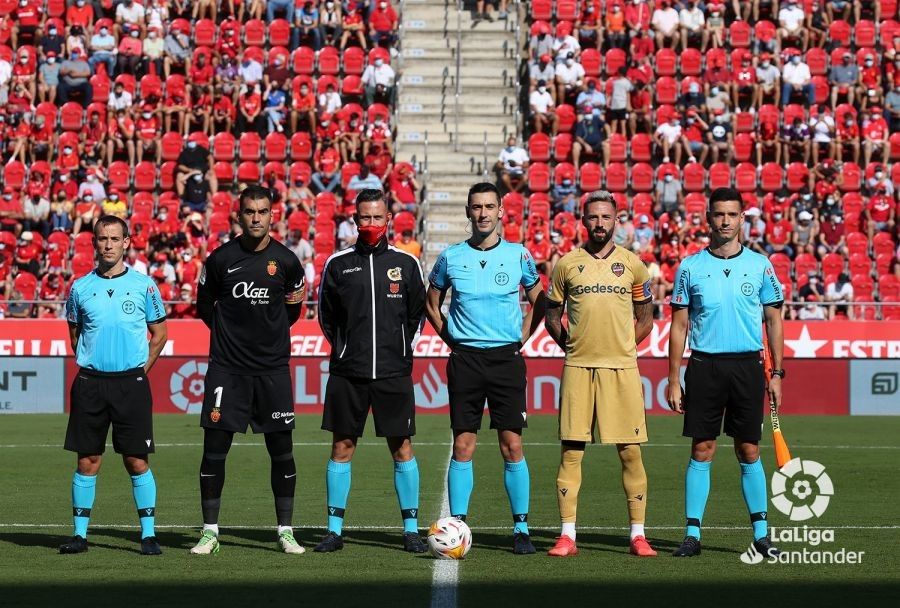 Alejandro Muñiz dirige el partido de Primera División 2021/2022 entre el Mallorca y el Levante