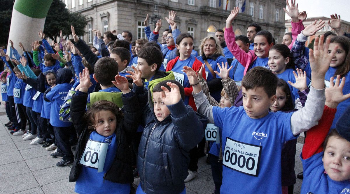 Milla solidaria por la diabetes por el casco histórico de Pontevedra