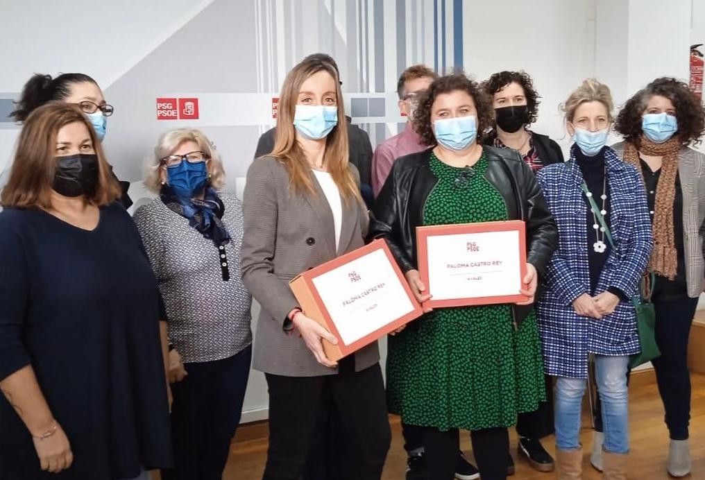 Paloma Castro entrega os avais para optar á secretaria provincial do PSdeG-PSOE