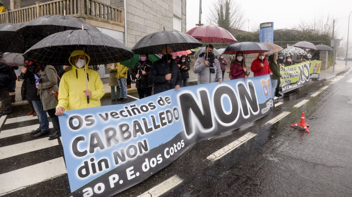 Protesta contra o parque eólico dos Cotos en Carballedo Protesta contra o parque eólico dos Cotos en Carballedo