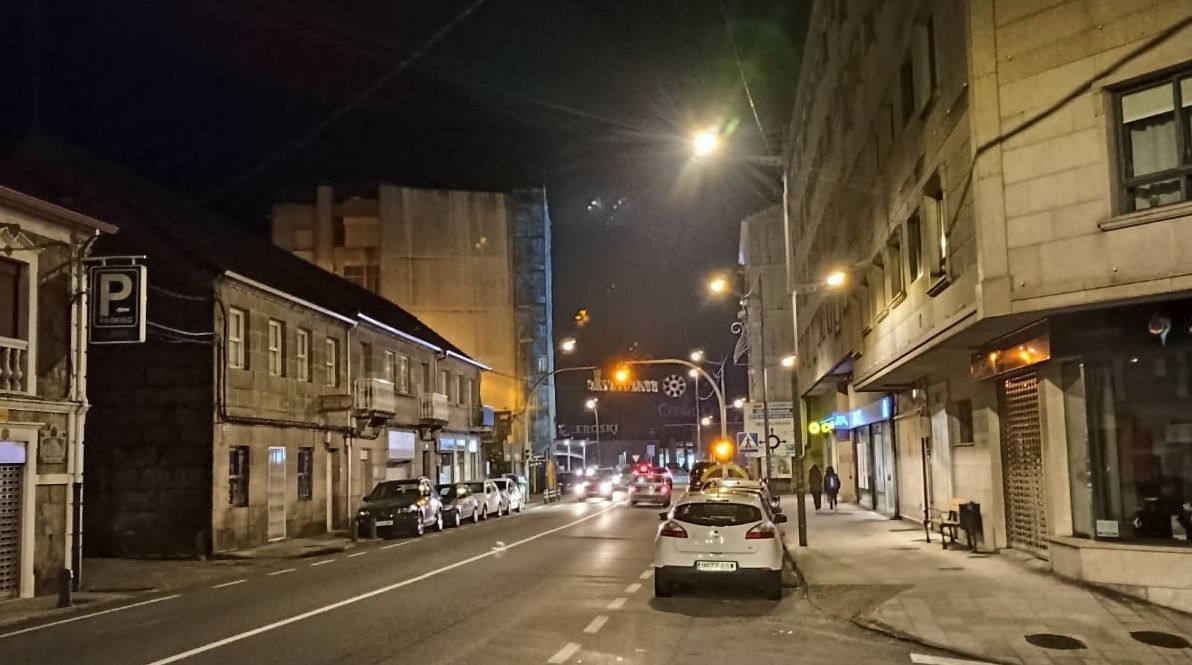 Iluminación led en la calle A Barca, en Poio