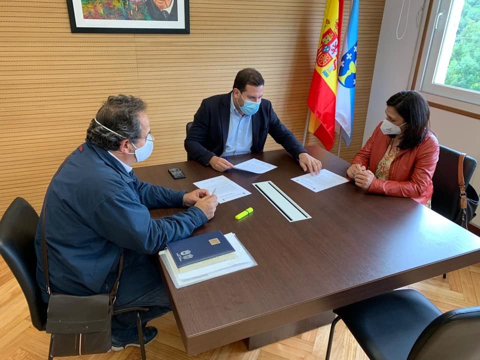 Os voceiros municipais asinan as alegacións e os informes negativos contra o Parque Eólico dos Cotos Os voceiros municipais asinan as alegacións e os informes negativos contra o Parque Eólico dos Cotos