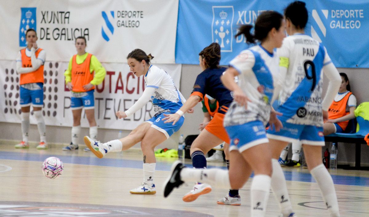 Partido de liga en A Raña entre Marín Futsal e Universidad de Alicante