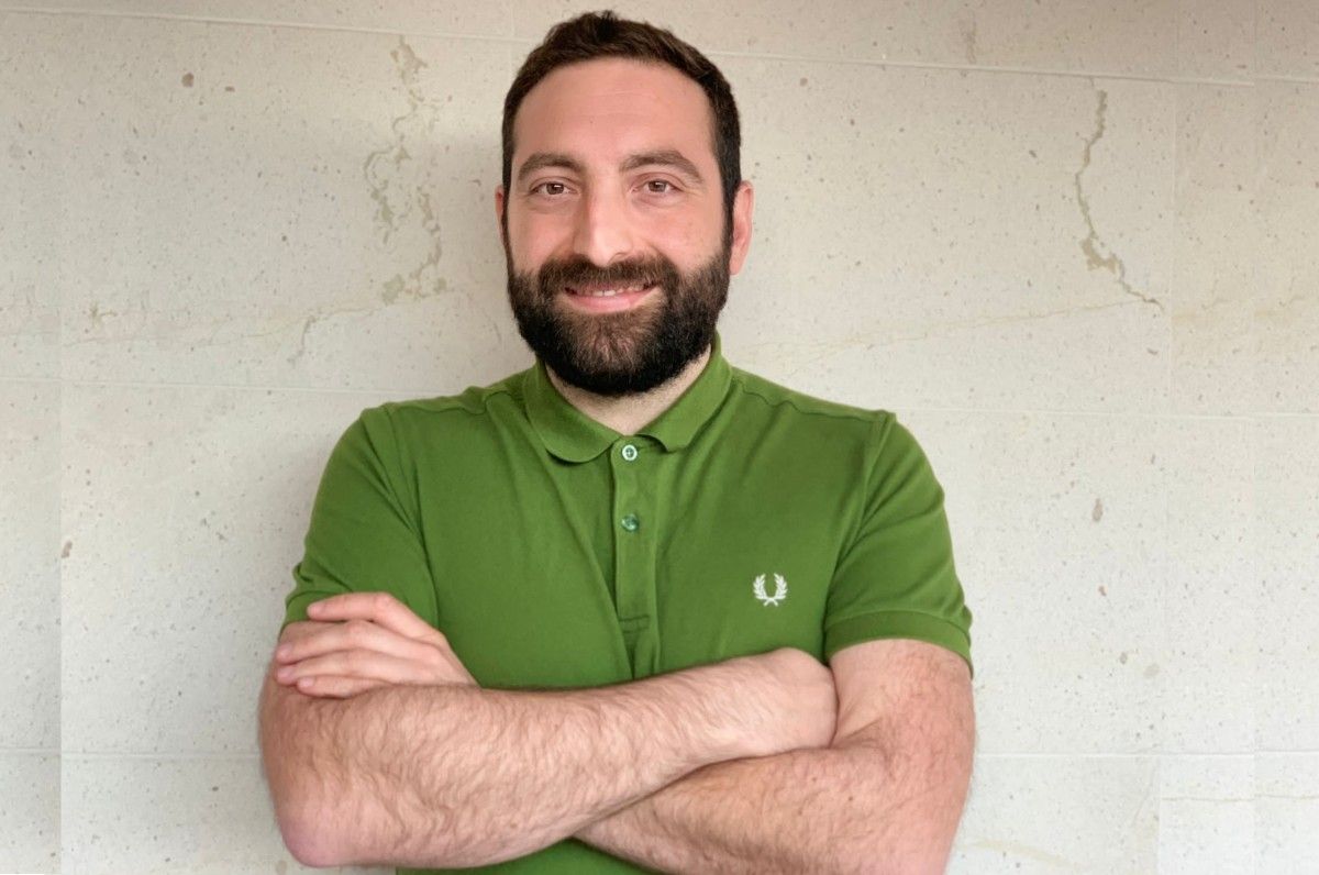 Javier Camiña, neurólogo meañés, vogal da SEN, exerce su actividad profesional en Palma, Baleares 