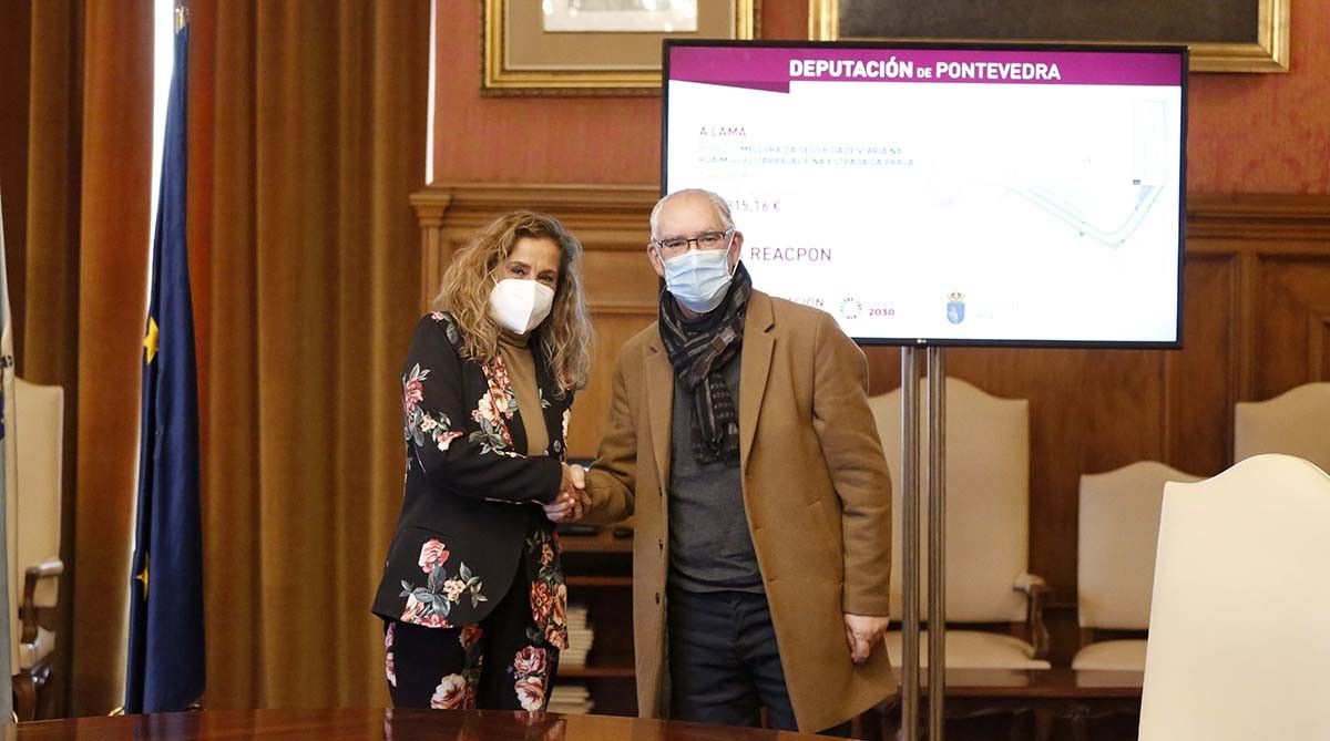 Carmela Silva y Jorge Canda, alcalde de A Lama