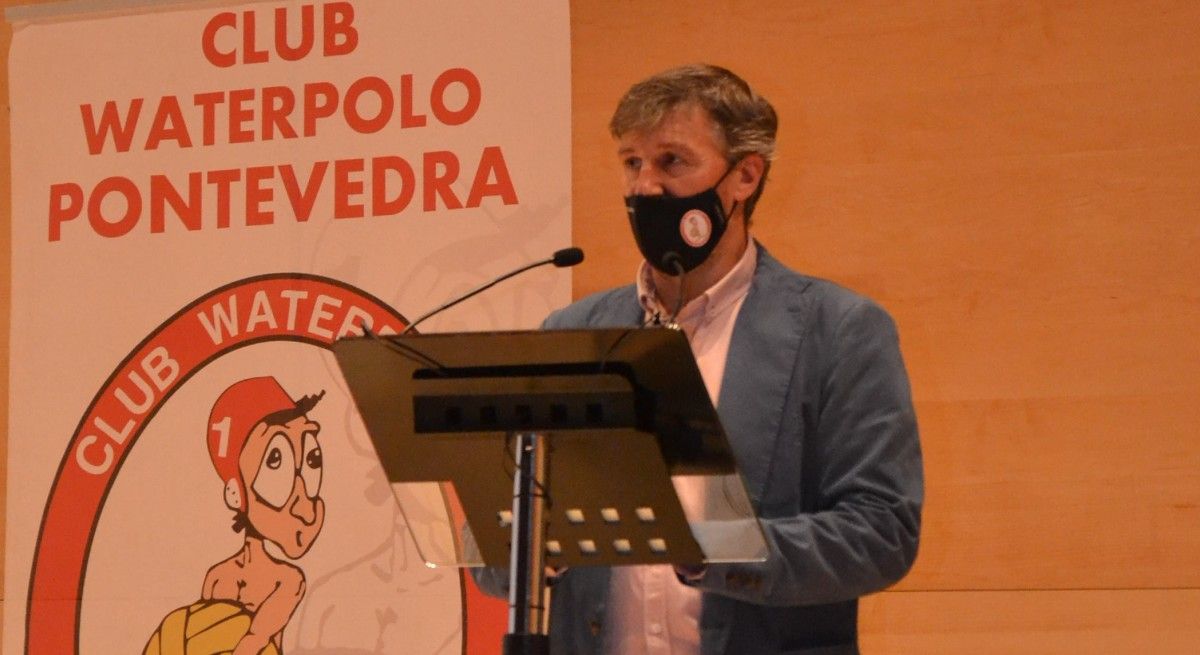 Jose Tellería, reelixido para ser presidente do Club Waterpolo Pontevedra catro anos máis