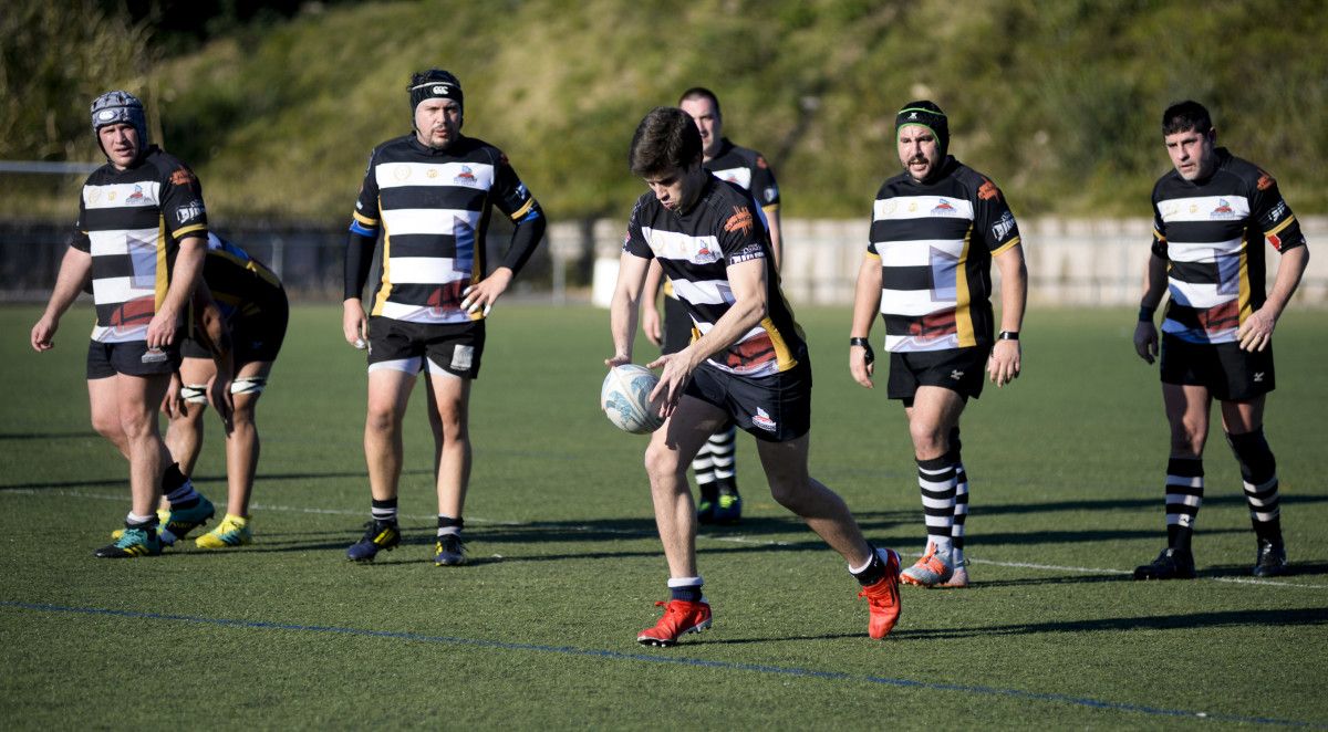 Derbi del rugby local entre Mareantes y Pontevedra Rugby Club