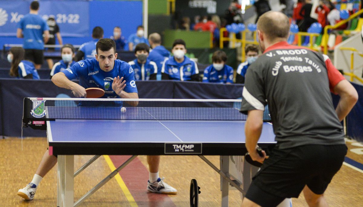 Partido de tenis de mesa entre TM Monte Porreiro e Asisa Borges Vall