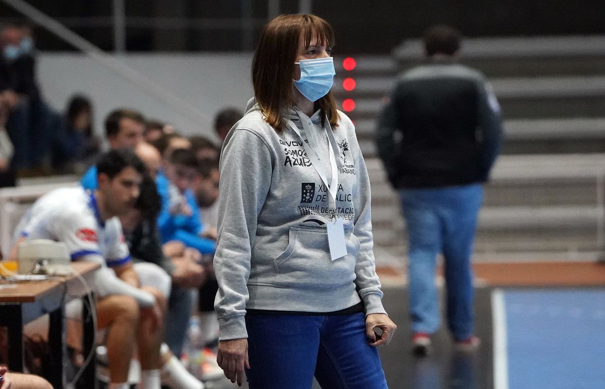 Irene Vilaboa, no derbi entre Cisne e Teucro correspondente á xornada 11 de División de Honra Prata