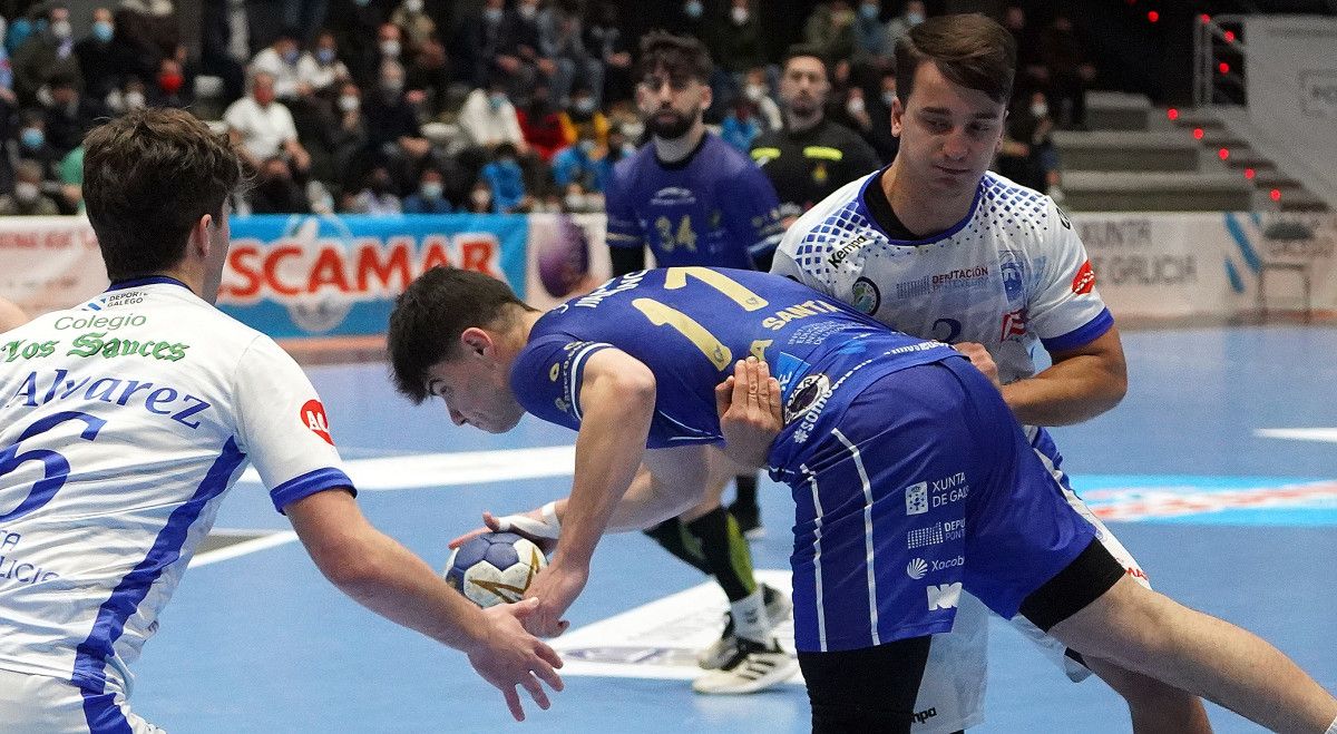 Derbi entre Cisne e Teucro correspondente á xornada 11 de División de Honra Prata