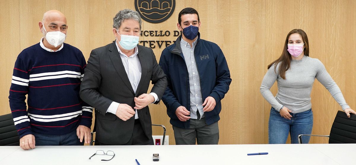Concello e Ciudad de Pontevedra firman o protocolo necesario para reformar a nave do peirao de Corbaceiras