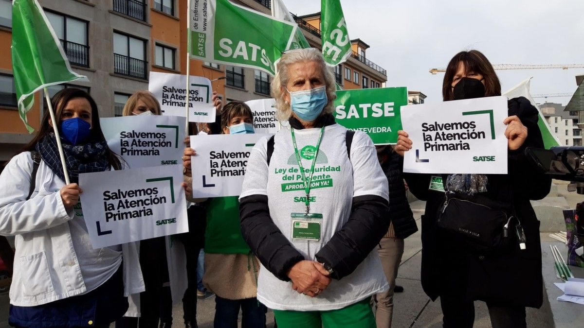 Profesionales de enfermería y fisioterapia se manifiestan contra la precariedad laboral en el sistema de Atención Primaria