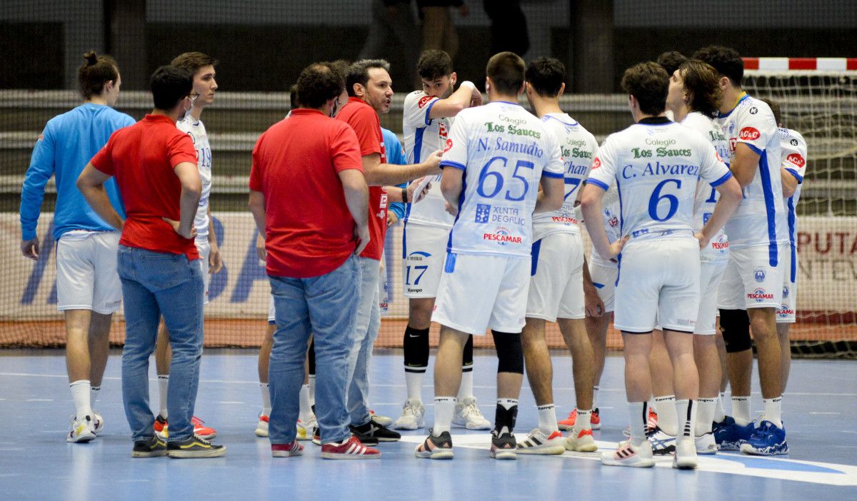 Partido de División Honra Prata entre Cisne e Alcobendas no Pavillón Municipal