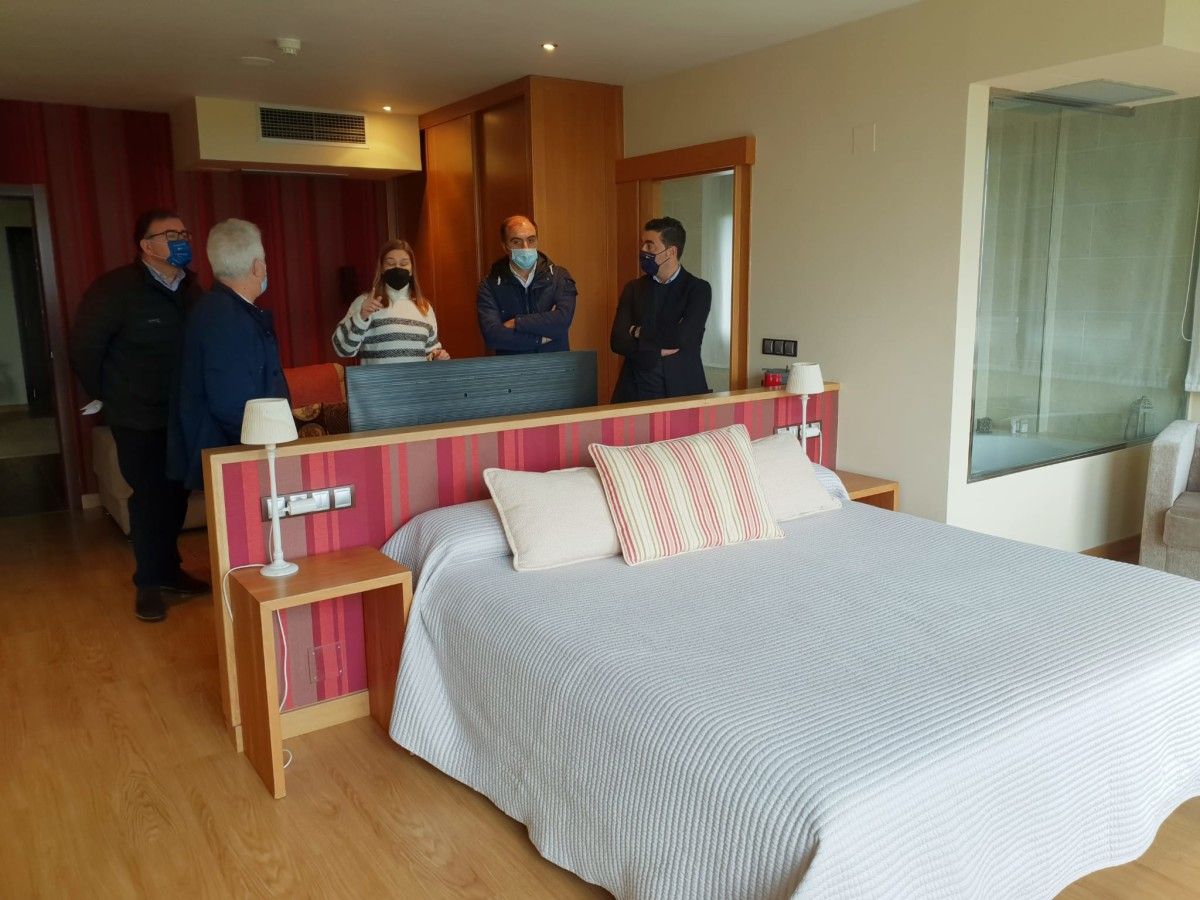 Visita al hotel A Maquía,