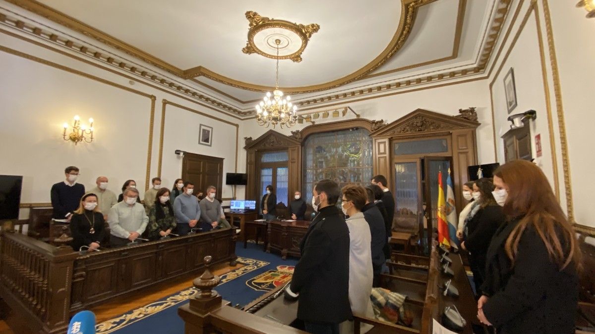Pleno en Marín polas vítimas do Villa de Pitanxo