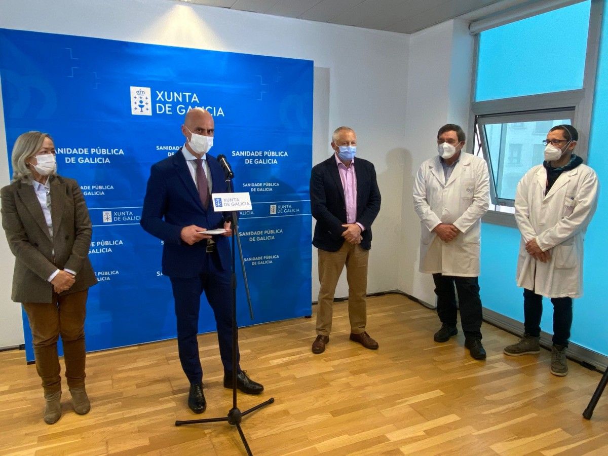 Visita del gerente del Sergas al centro de salud de A Parda