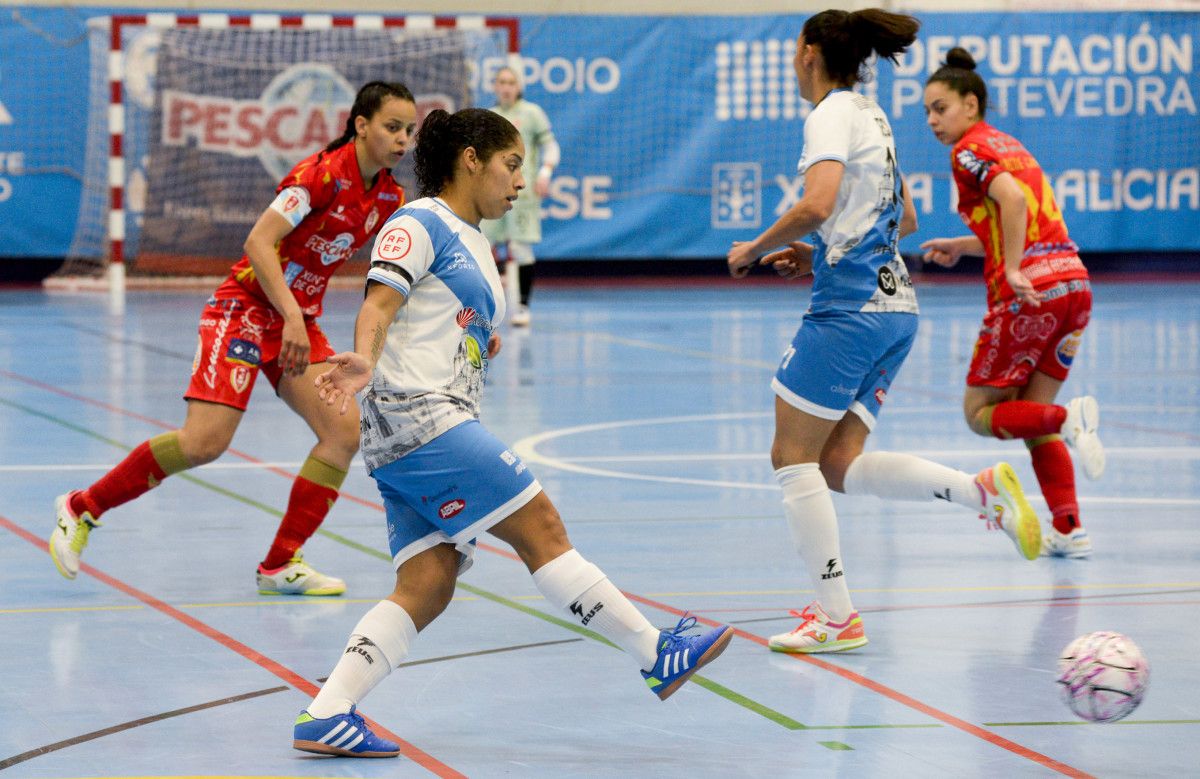 Partido entre Poio Pescamar e Marín Futsal na Seca