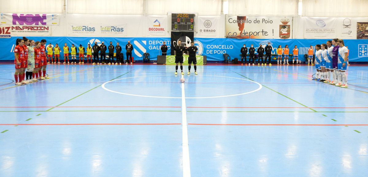 Partido entre Poio Pescamar e Marín Futsal na Seca