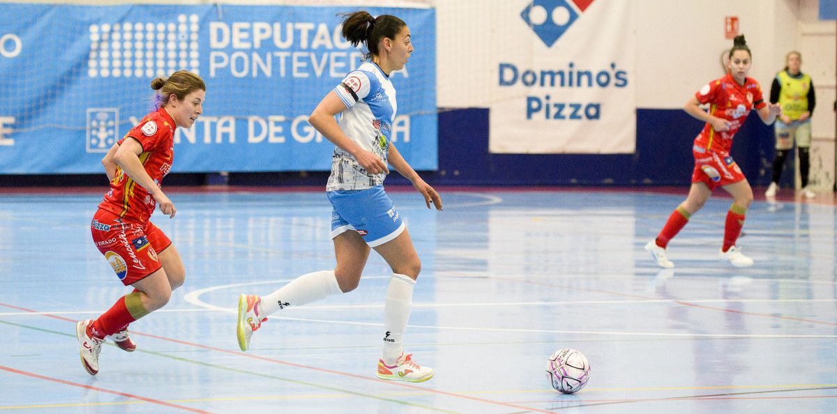 Partido entre Poio Pescamar y Marín Futsal en A Seca