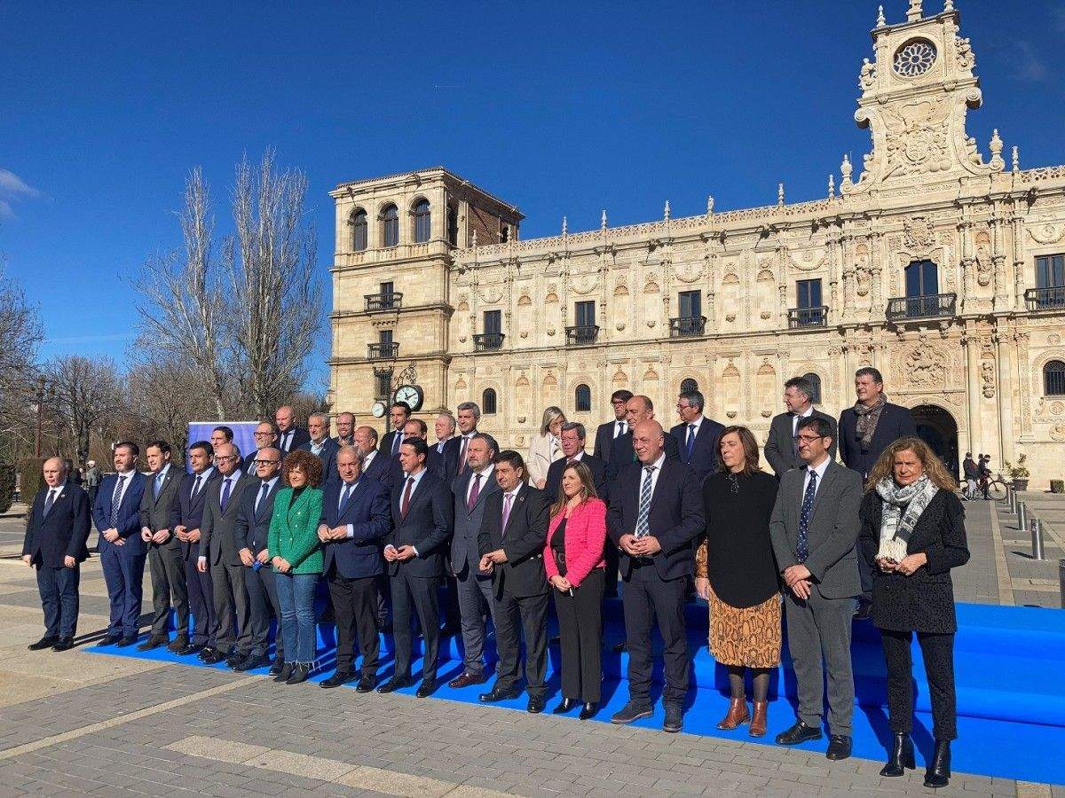 Xuntanza da Comisión de Deputacións, Cabildos e Consells Insulares da Federación Española de Municipios e Provincias en León