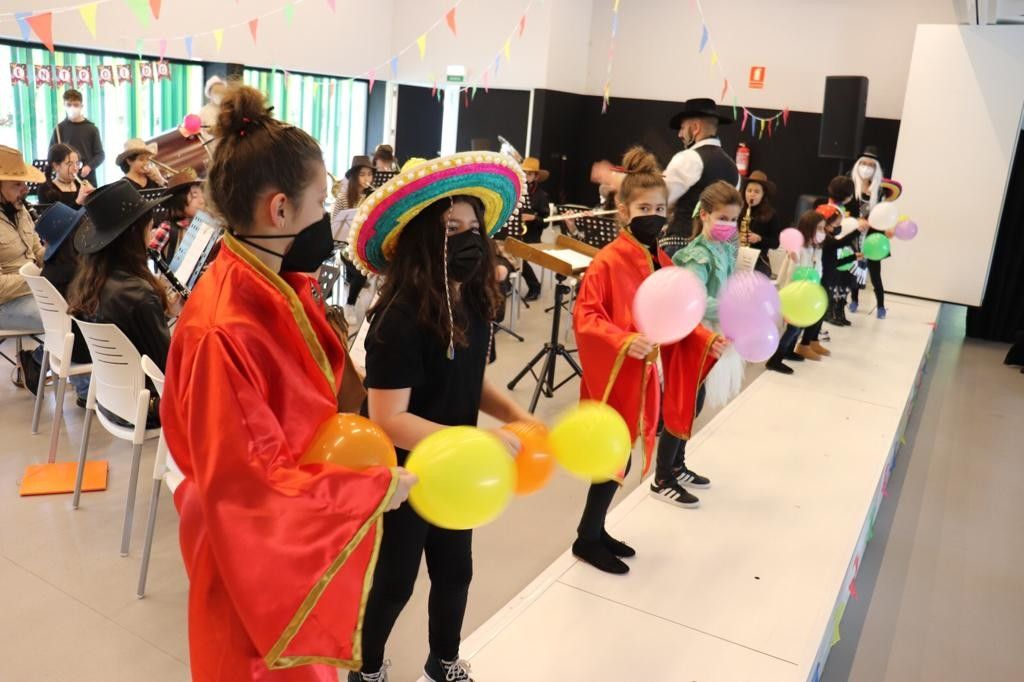 A Banda de Música de Salcedo celebra o Entroido