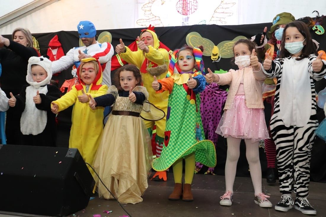 Festa infantil de Entroido na Lama