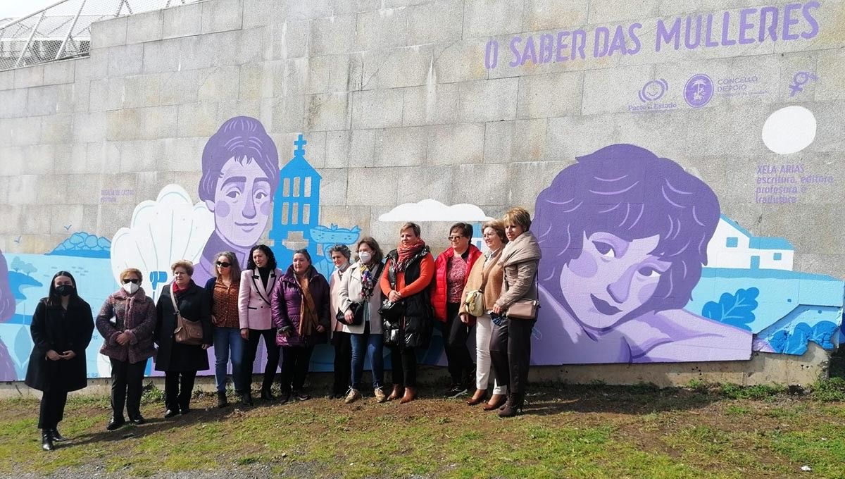 Mural creado en Poio por el 8M