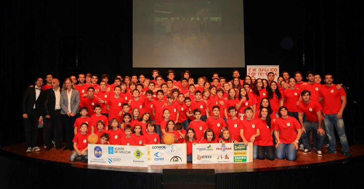Presentación de los equipos de waterpolo del Galaico