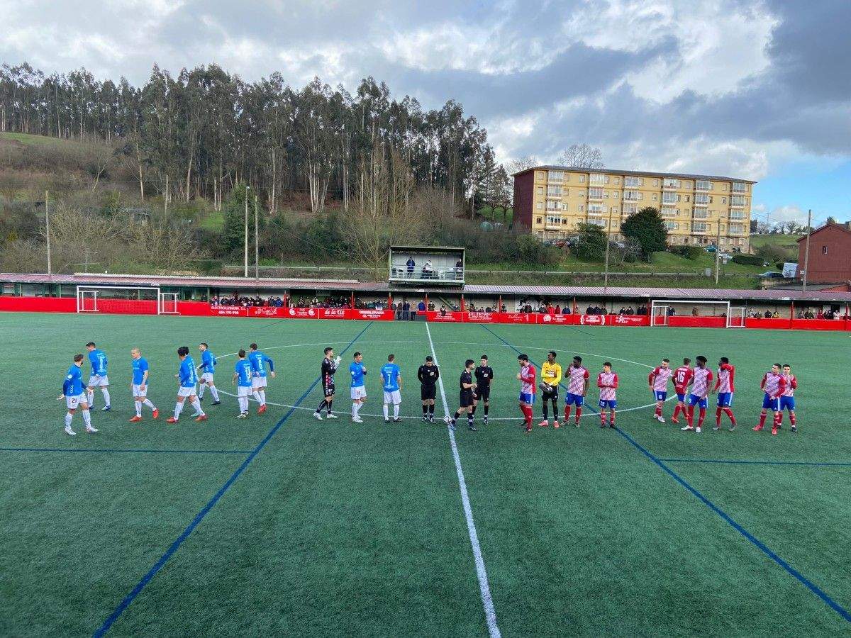 Partido de liga de 2ª RFEF entre Pontevedra CF y UD Llanera