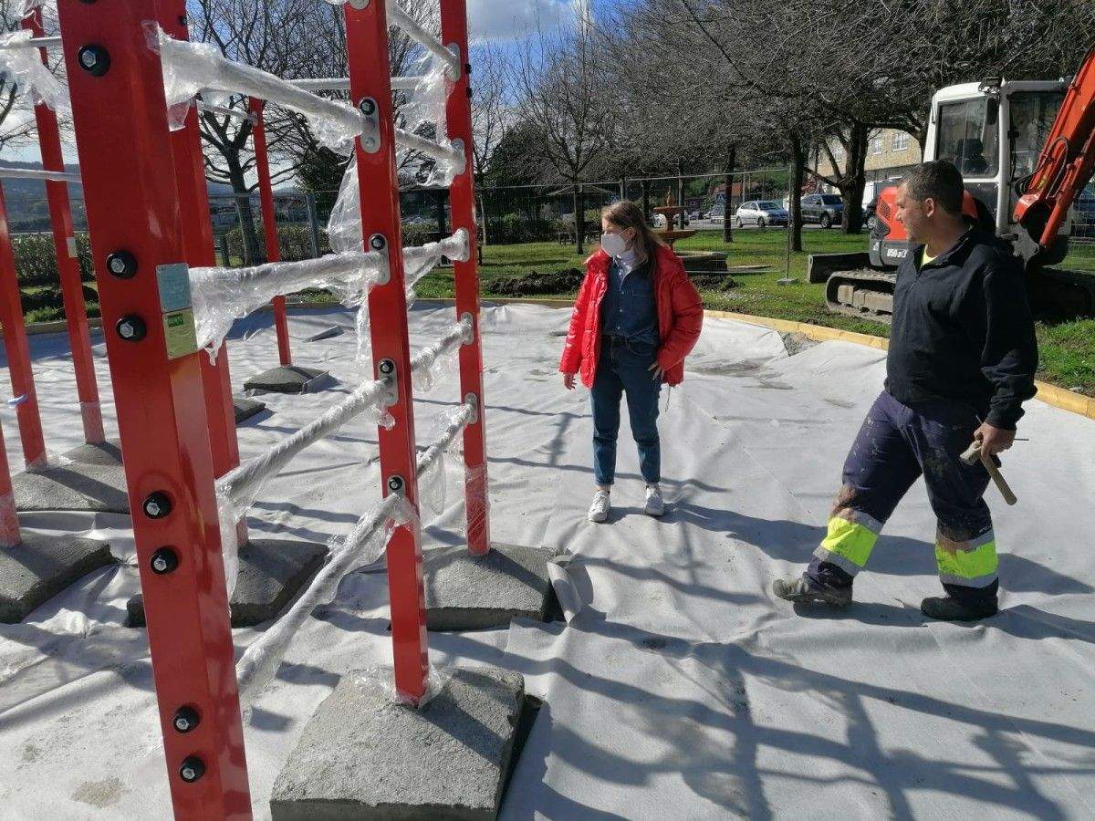 Marga Caldas visita o novo parque de calistenia