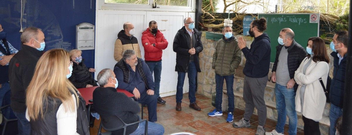 Preocupación entre os veciños de Noalla polo atraso no despregamento de fibra óptica