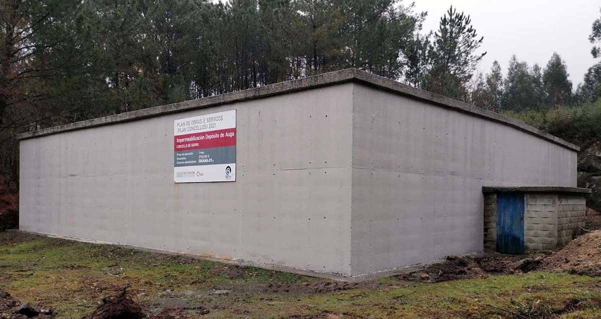 Depósito de reserva de auga en Barro