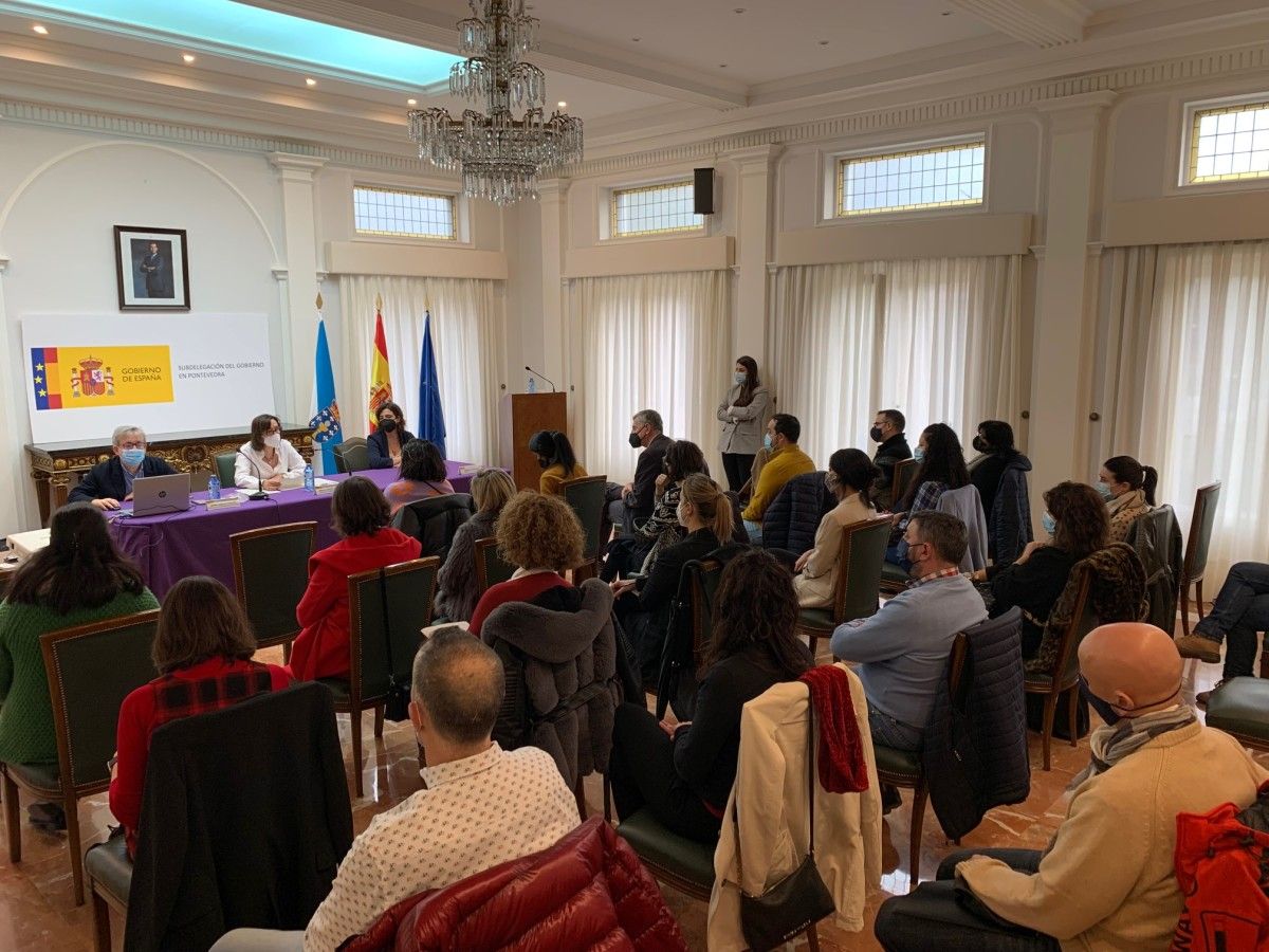 A Subdelegación organiza unha mesa redonde sobre a situación da muller no ámbito laboral