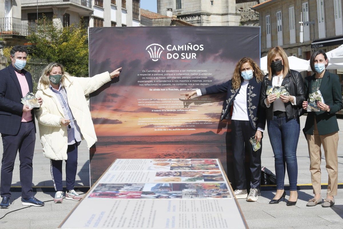 Pontevedra primeira parada da mostra itinerante "Camiños do Sur" 