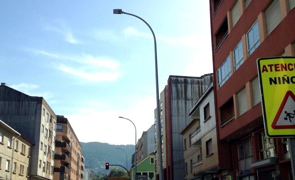 Farois de iluminación pública en Marín