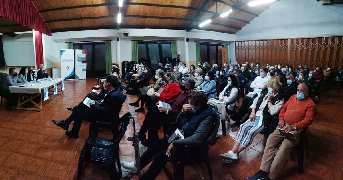 Presentación de la guía turística de Combarro elaborada por Rafa Vallejo