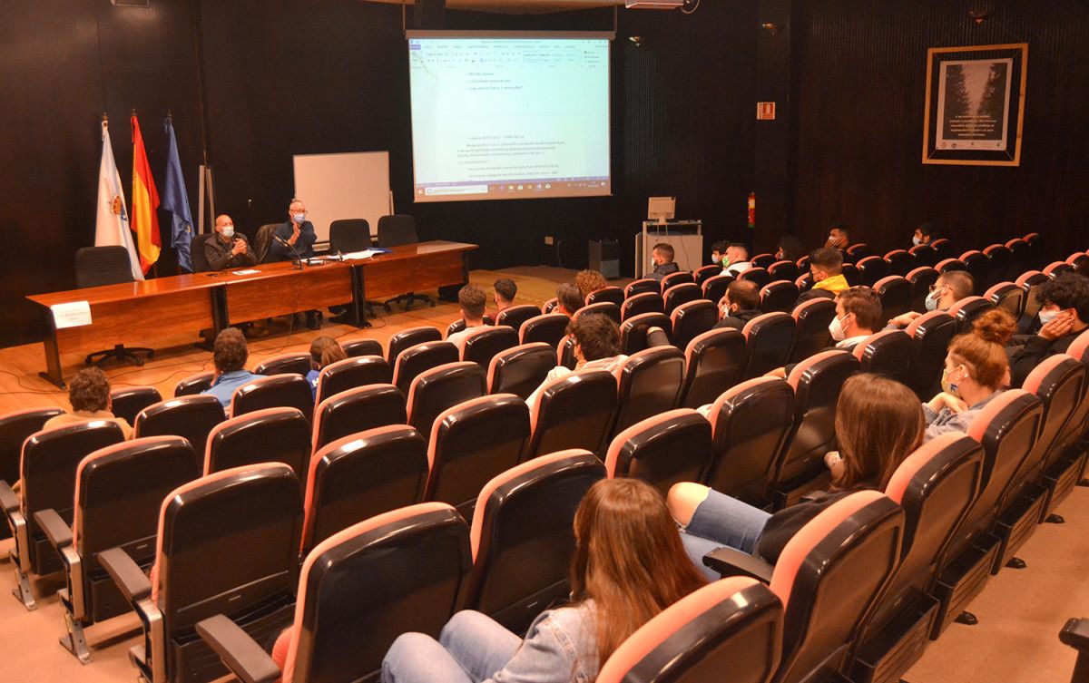 A EE Forestal acolle unha ducia de conferencias e talleres entre este luns e mércores